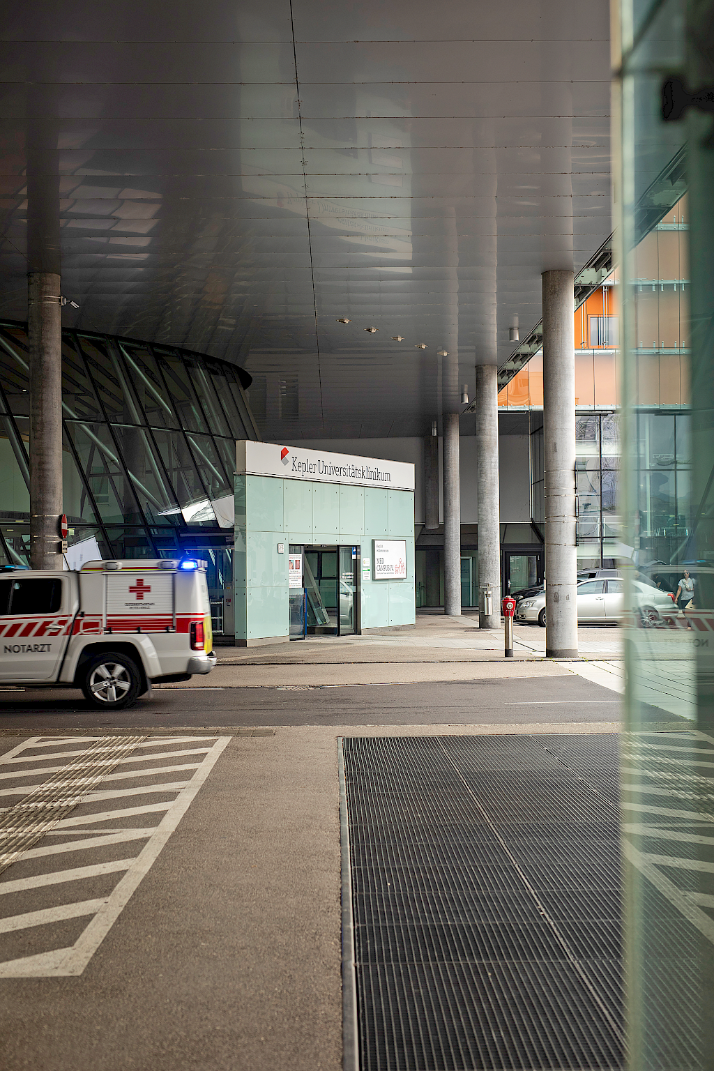 Entrance to the Med Campus IV of the Kepler University Hospital (KUK)